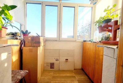 Milcov - Apartament 3 cam semidecomandat, etaj 3/4, mobilat - 2