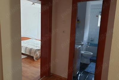 Apartament cu 3 camere decomandat în Micro 5 - 3