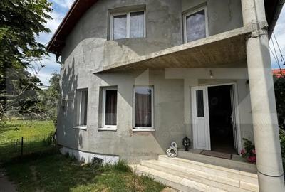 Casă cu 4 camere cu Teren 1144 Mp în Șard - 5