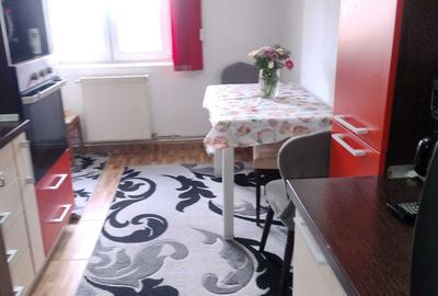 Apartament cu 2 camere decomandat în Central - 3