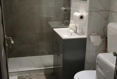 Inchiriez apartament cu 3 camere - 1