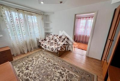 Apartament 2 camere , etaj 2, zona Tiglari