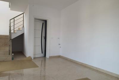 Duplex cu 3 camere cu Teren 250 Mp în Cug - 20