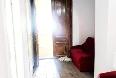 Spațiu comercial, de 47 mp, în Central - 7