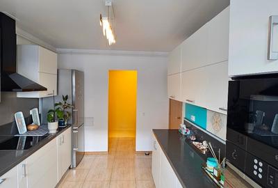 Apartament cu 3 camere decomandat în Andronache - 3