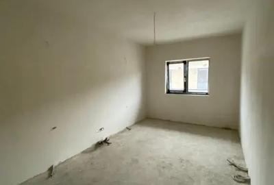 Casă cu 5 camere cu Teren 200 Mp în Florești - 9