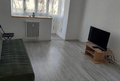 Apartament cu 2 camere semidecomandat, mobilat în Nord