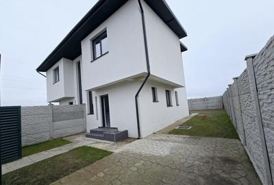 Vila tip duplex - 3 camere - 2 bai - pod - beci - incalzire pardoseala - 2