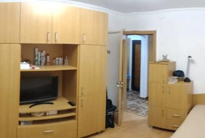 Vand ap 2 camere decomandat - 1