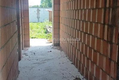 Casa de vanzare cu 1000 mp teren in Avrig - 2