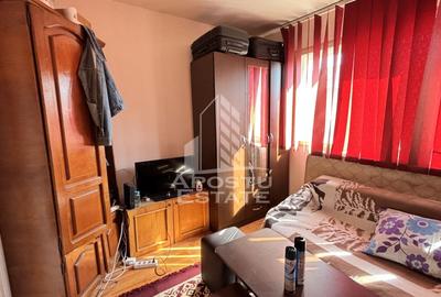 Garsoniera mobilata si utilata in UMT, bloc izolat - 2