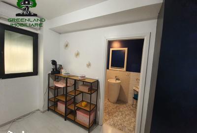 Spațiu comercial, de 32 mp, în Central - 6