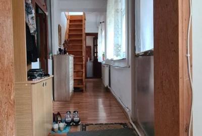 Casă cu 5 camere cu Teren 455 Mp în Central - 7