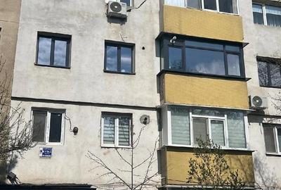Apartament cu 3 camere semidecomandat în Exterior Vest - 2