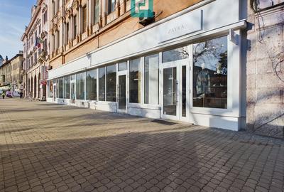 Spațiu comercial, de 198 mp, în Central