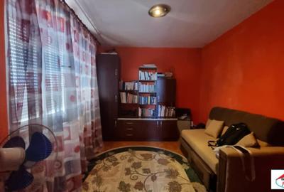 Apartament de vanzare , 2 camere + balcon. 50 mp - 4