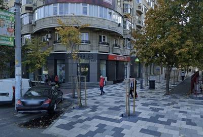 Spațiu comercial, de 100 mp, în Decebal - 1