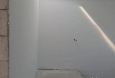 Casă cu 4 camere cu Teren 300 Mp în Lazu - 1