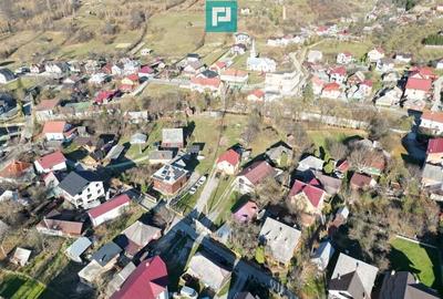 Casa de lemn, cu teren in Bor?a - 6