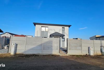 Casă cu 4 camere cu Canalizare în Domnești - 13