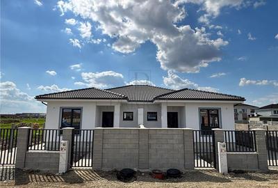 Duplex cu 3 camere cu Canalizare în Moșnița Nouă - 3