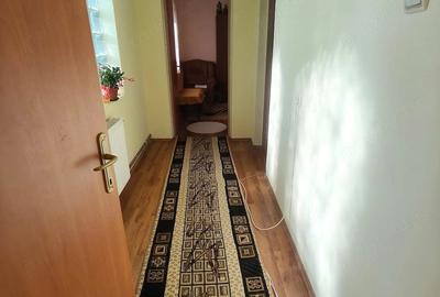Casă cu 3 camere cu Teren 1670 Mp în Central - 1