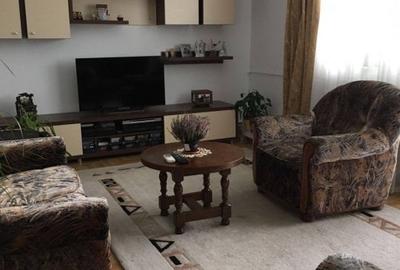 Apartament cu 4 camere decomandat, mobilat în Pantelimon