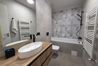 Apartament cu 2 camere decomandat, mobilat în Tractorul - 13