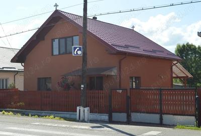 Casă cu 5 camere în Josenii Bârgăului - 1