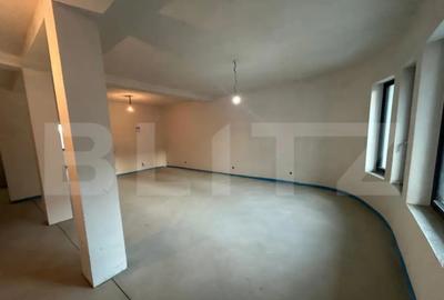 Casă cu 7 camere cu Teren 600 Mp în Micro 6 - 1