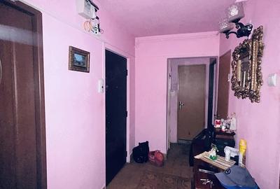 Apartament cu 3 camere semidecomandat în Central - 3