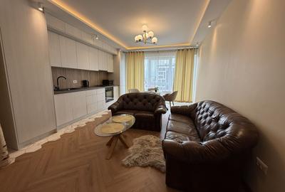 Apartament cu 3 camere semidecomandat, mobilat în Nord