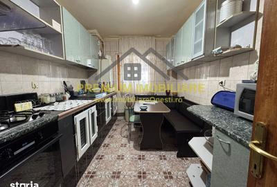 Apartament cu 3 camere decomandat în Central - 8