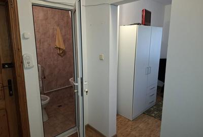 Garsonieră decomandată în Central - 2