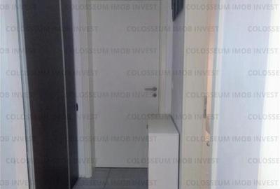 Apartament 2 camere, decomandat - zona Tractorul , Complex Kasper - 1