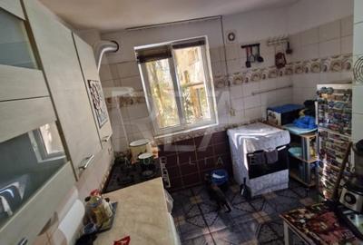 Apartament cu 3 camere la 650 de metri de statiile de tramvai 19 si 49 - 12