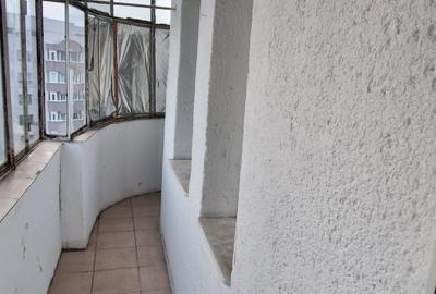 Apartament cu 2 camere decomandat în Lujerului - 3