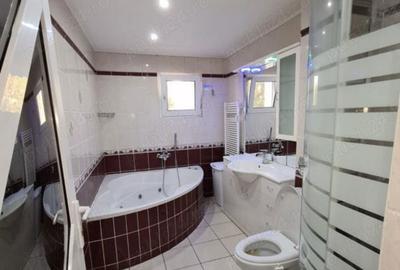 Apartament cu 3 camere decomandat în Decebal - 1