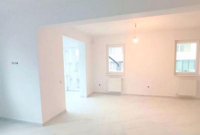 Spațiu comercial, de 42 mp, în Militari