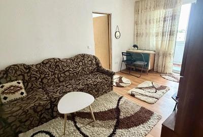 Apartament cu 2 camere decomandat, mobilat în Central