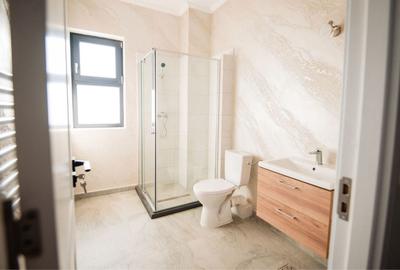 Apartament cu 2 camere nedecomandat în Central - 1