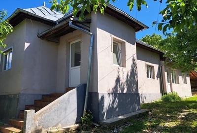 CASA SI LIVADA/ZONA DE DEALURI IMPADURITE/VALEA SCHEII/MANGA/VOINESTI/DAMBOVITA - 2
