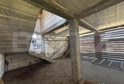 Casă cu 4 camere cu Teren 420 Mp în Cernele