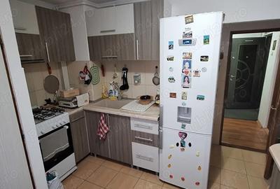 Apartament 3 camere situat la etajul 3 - 5