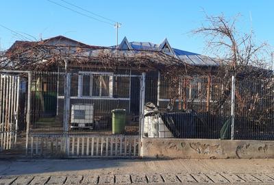 Casă cu 4 camere cu Teren 800 Mp în Păulești - 3