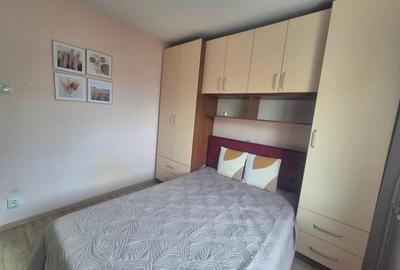 Apartament cu 2 camere semidecomandat, mobilat în Tineretului