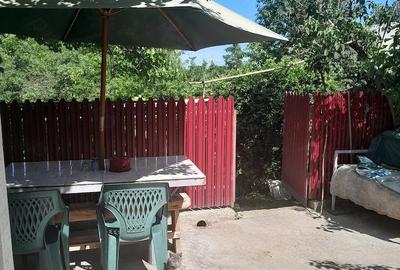 Casă cu 4 camere cu Teren 1000 Mp în Măstăcani - 1