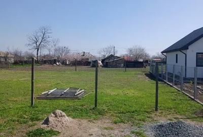 Teren de 513 mp, în Topraisar - 2