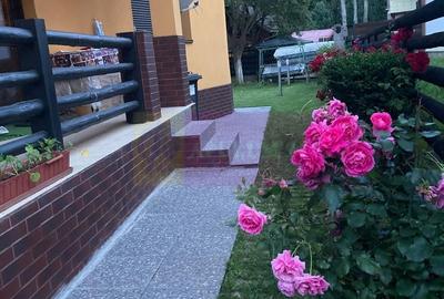 Casă cu 5 camere în Central - 2