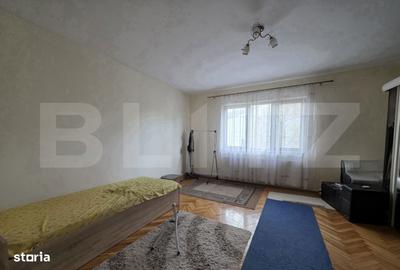 Casă cu 5 camere cu Teren 347 Mp în Titulescu - 10